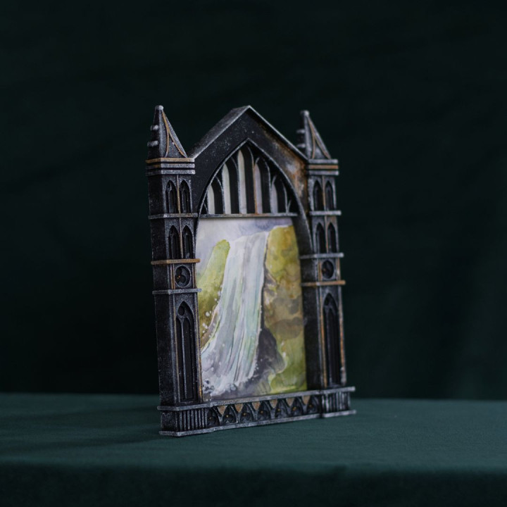 Medieval Collection: Szlak przy wodospadzie